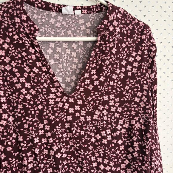 GAP Dress Womens Medium Red Floral Shift Long Sleeve Ruffle Casual Rayon V-Neck - Picture 3 of 6